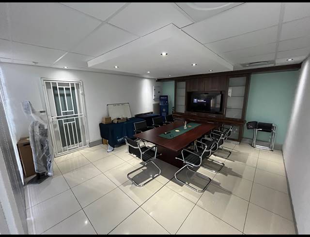 165M² OFFICE TO LET IN BRACKENFELL INDUSTRIAL